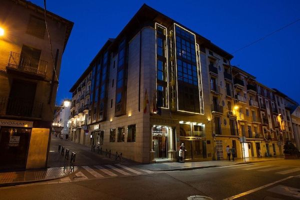 Hotel Sancho Abarca (Huesca)